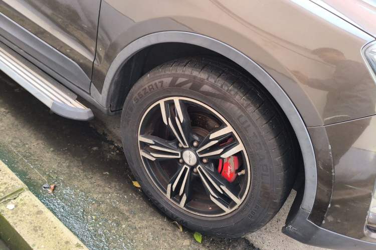Used Zotye Domy X5 2017 Upgraded Model 1.5T CVT ZhiXian Edition Right Front Wheel Hub