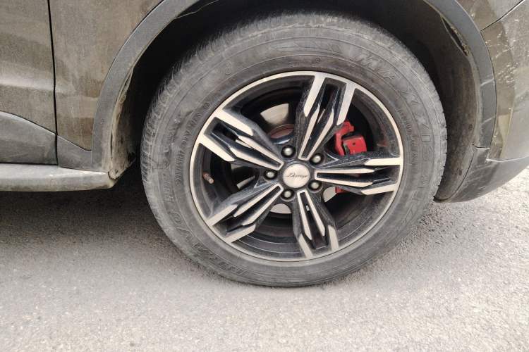 Used Zotye Domy X5 2017 Upgraded Model 1.5T CVT ZhiXian Edition Right Front Wheel Hub
