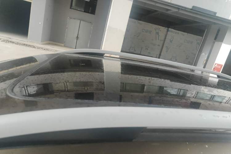 Used Zotye Domy X5 2017 Platinum Edition 1.5T Manual Luxury Model Roof