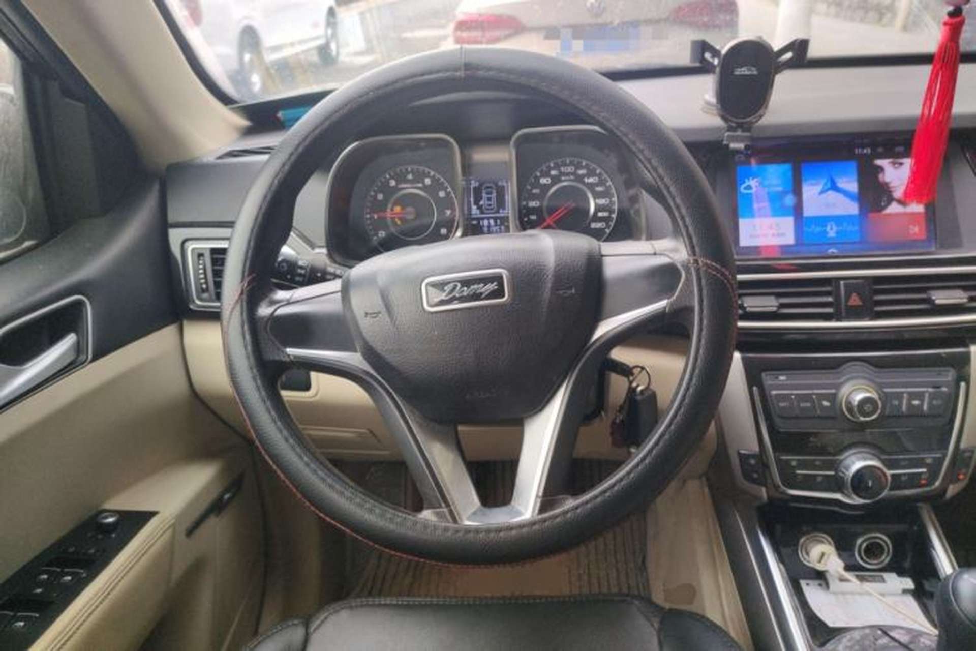 Used Zotye Domy X5 2017 Value Edition 1.6L Manual Comfort Model Steering Wheel