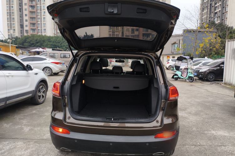Used Zotye Domy X5 2017 Upgraded Model 1.5T CVT ZhiXian Edition Trunk