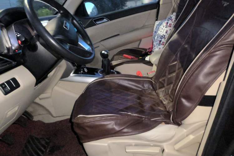 Used Zotye Domy X5 2017 Value Edition 1.6L Manual Comfort Model Left Front Seat