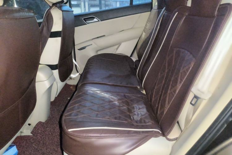 Used Zotye Domy X5 2017 Value Edition 1.6L Manual Comfort Model Left Rear Seat
