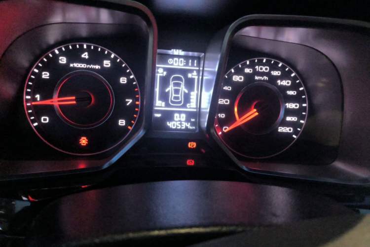 Used Zotye Domy X5 2017 Value Edition 1.6L Manual Comfort Model Odometer Close Up