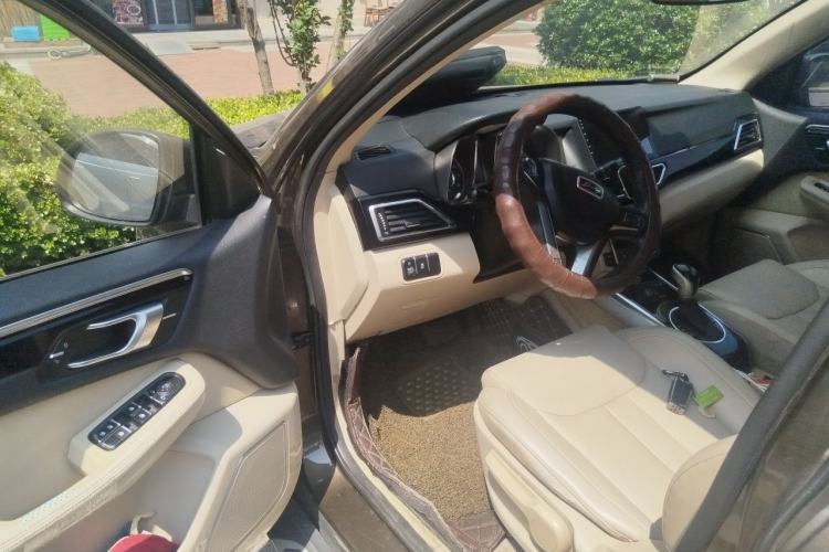 Used Zotye Domy X5 2017 Upgraded Model 1.5T CVT Landlord Edition Driver Seat
