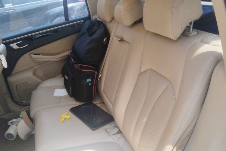 Used Zotye Domy X5 2017 Upgraded Model 1.5T CVT Landlord Edition Left Rear Seat