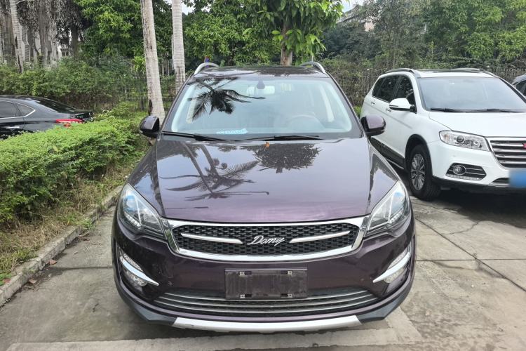 Used Zotye Domy X5 2017 Upgraded Model 1.5T CVT ZhiXian Edition Exterior 1