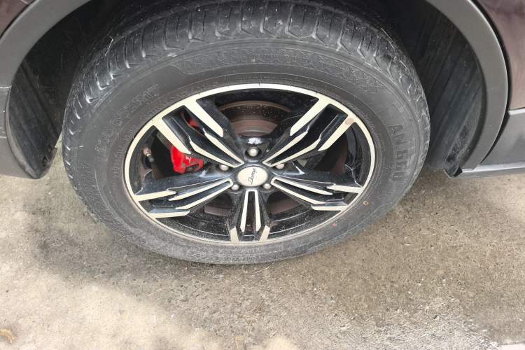 Used Zotye Domy X5 2017 Upgraded Model 1.5T CVT ZhiXian Edition Exterior 8