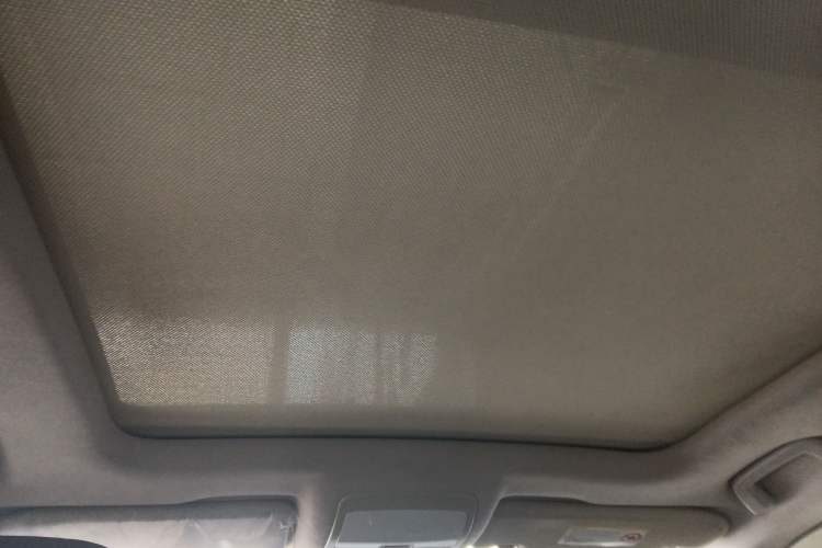 Used Zotye Domy X5 2017 Upgraded Model 1.5T CVT ZhiXian Edition Headliner