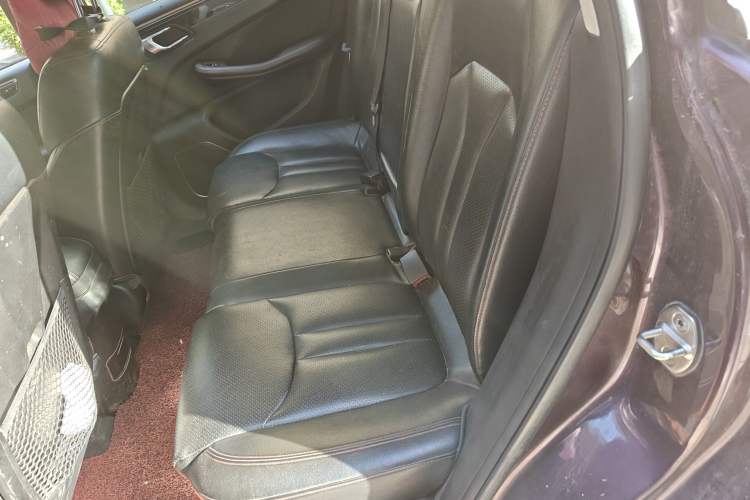 Used Zotye Domy X5 2017 Upgraded Model 1.5T CVT Governor Edition Left Rear Seat
