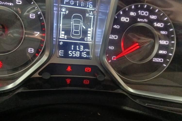 Used Zotye Domy X5 2017 Upgraded Model 1.5T CVT ZhiXian Edition Odometer Close Up