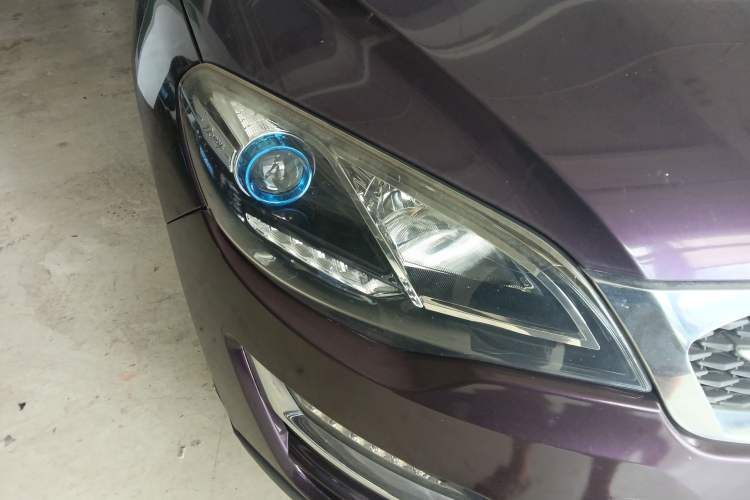 Used Zotye Domy X5 2017 Upgraded Model 1.5T CVT ZhiXian Edition Right Front Headlight