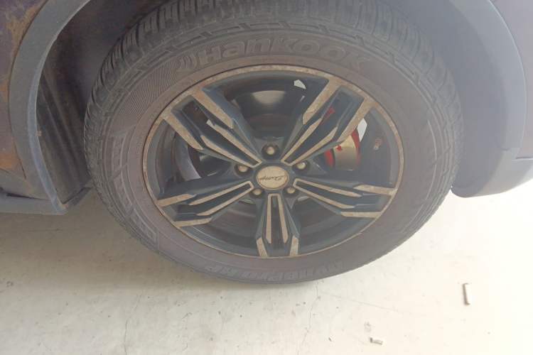 Used Zotye Domy X5 2017 Upgraded Model 1.5T CVT ZhiXian Edition Right Front Wheel Hub