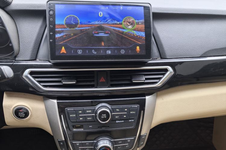 Used Zotye Domy X5 2017 Upgraded Model 1.5T CVT Landlord Edition Audio And AC Panel