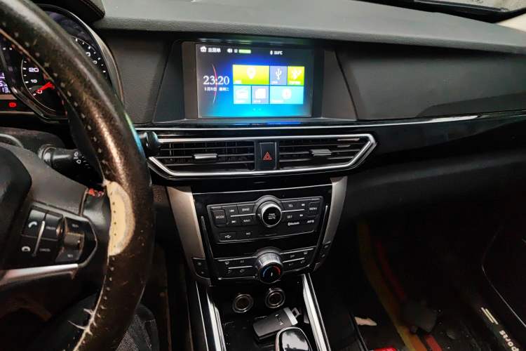 Used Zotye Domy X5 2017 Upgraded Model 1.5T CVT ZhiXian Edition Audio And AC Panel