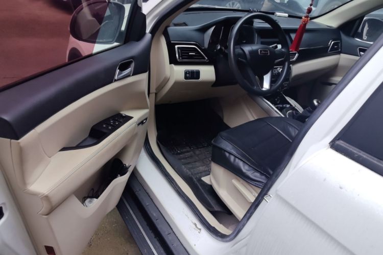 Used Zotye Domy X5 2017 Value Edition 1.6L Manual Fashion Model Driver Seat
