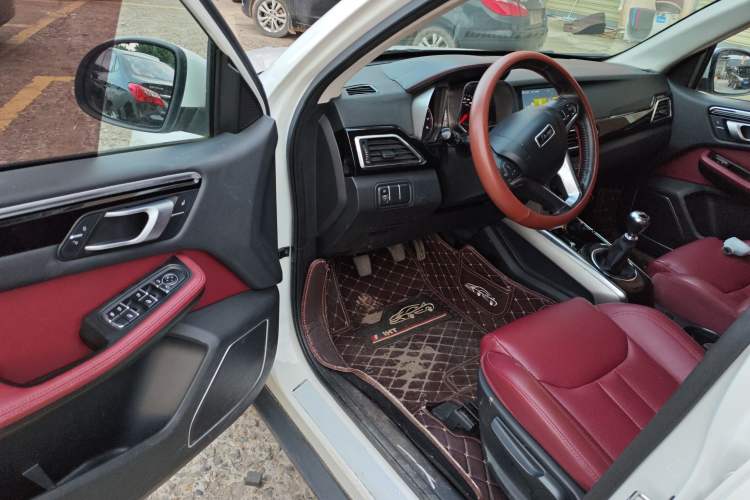Used Zotye Domy X5 2017 Platinum Edition 1.5T Manual Luxury Model Driver Seat