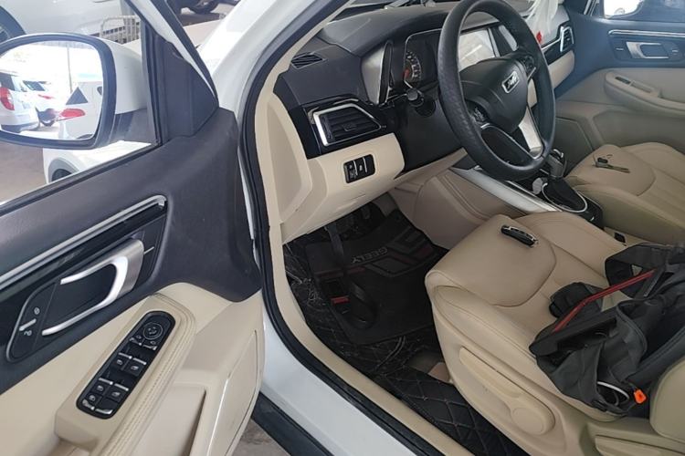 Used Zotye Domy X5 2017 Upgraded Model 1.5T CVT Landlord Edition Driver Seat