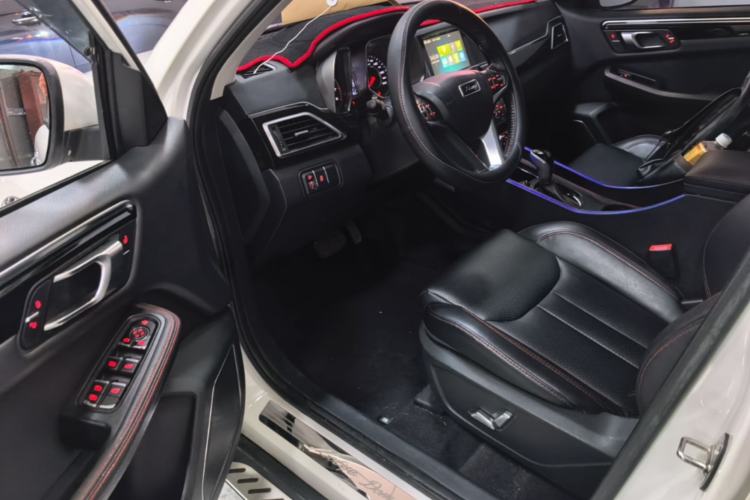 Used Zotye Domy X5 2017 Upgraded Model 1.5T CVT Governor Edition Driver Seat