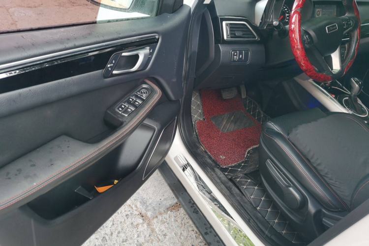 Used Zotye Domy X5 2017 Upgraded Model 1.5T CVT Landlord Edition Driver Seat