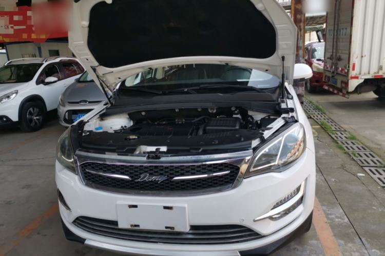 Used Zotye Domy X5 2017 Classic Edition 1.5T CVT Supreme Model Engine Bay