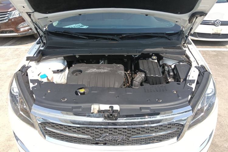 Used Zotye Domy X5 2017 Value Edition 1.6L Manual Fashion Model Engine Bay
