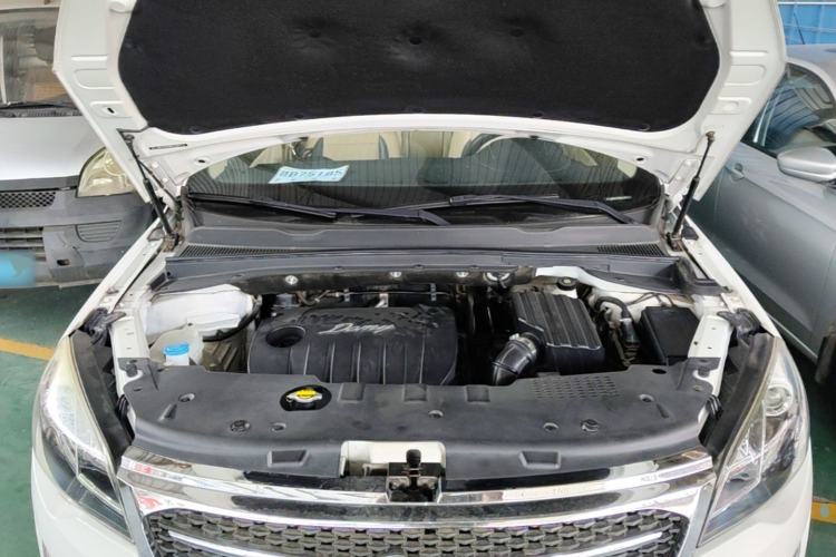 Used Zotye Domy X5 2017 Value Edition 1.6L Manual Comfort Model Engine Bay