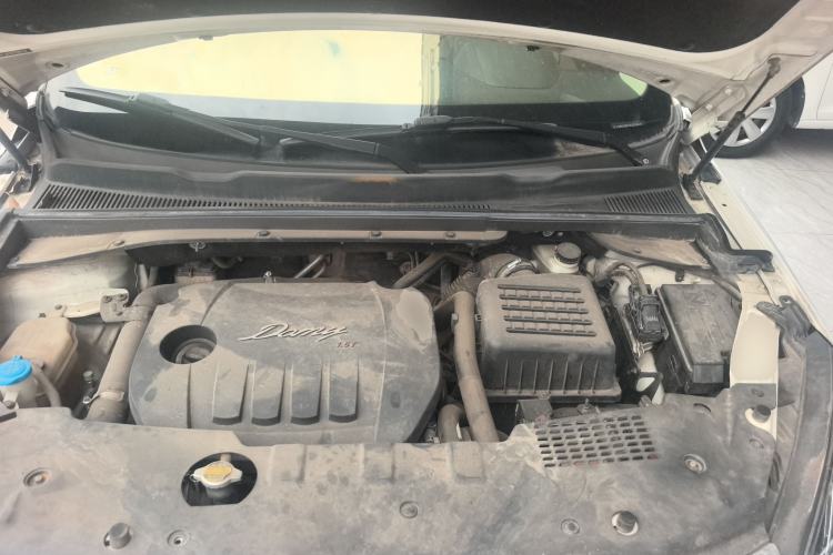 Used Zotye Domy X5 2017 Classic Edition 1.5T Manual Luxury Model Engine Bay