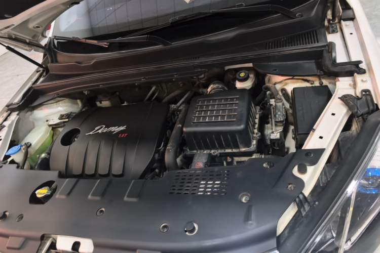 Used Zotye Domy X5 2017 Upgraded Model 1.5T CVT Governor Edition Engine Bay