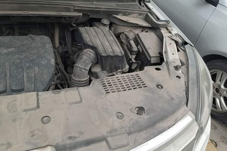 Used Zotye Domy X5 2017 Value Edition 1.6L Manual Comfort Model Engine Bay Left