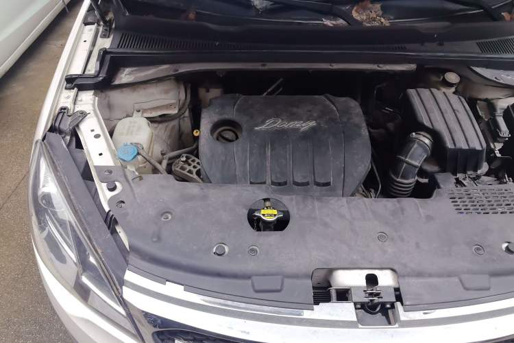 Used Zotye Domy X5 2017 Value Edition 1.6L Manual Fashion Model Engine Bay Right