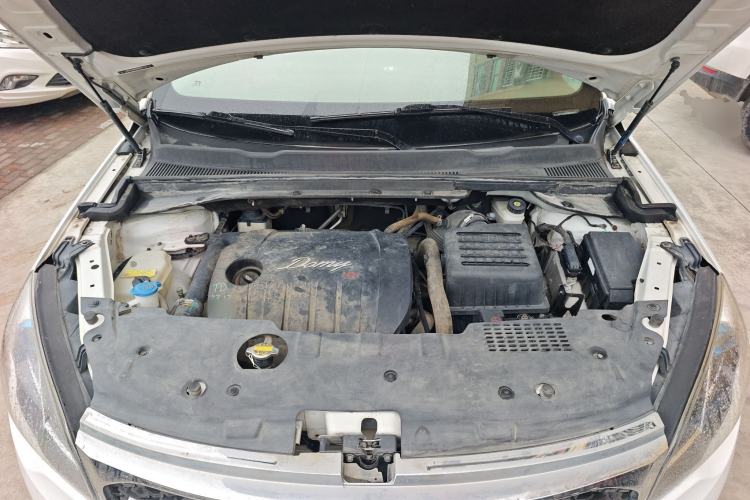 Used Zotye Domy X5 2017 Upgraded Model 1.5T Manual Luxury Version Engine Bay