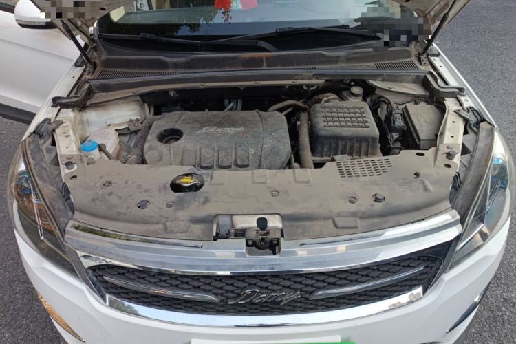 Used Zotye Domy X5 2017 Classic Edition 1.5T Manual Luxury Model Engine Bay