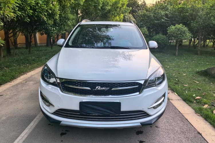 Used Zotye Domy X5 2017 Platinum Edition 1.5T Manual Luxury Model Exterior 1