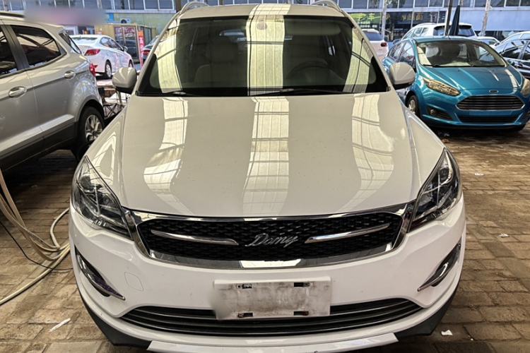 Used Zotye Domy X5 2017 Value Edition 1.6L Manual Comfort Model Exterior 1