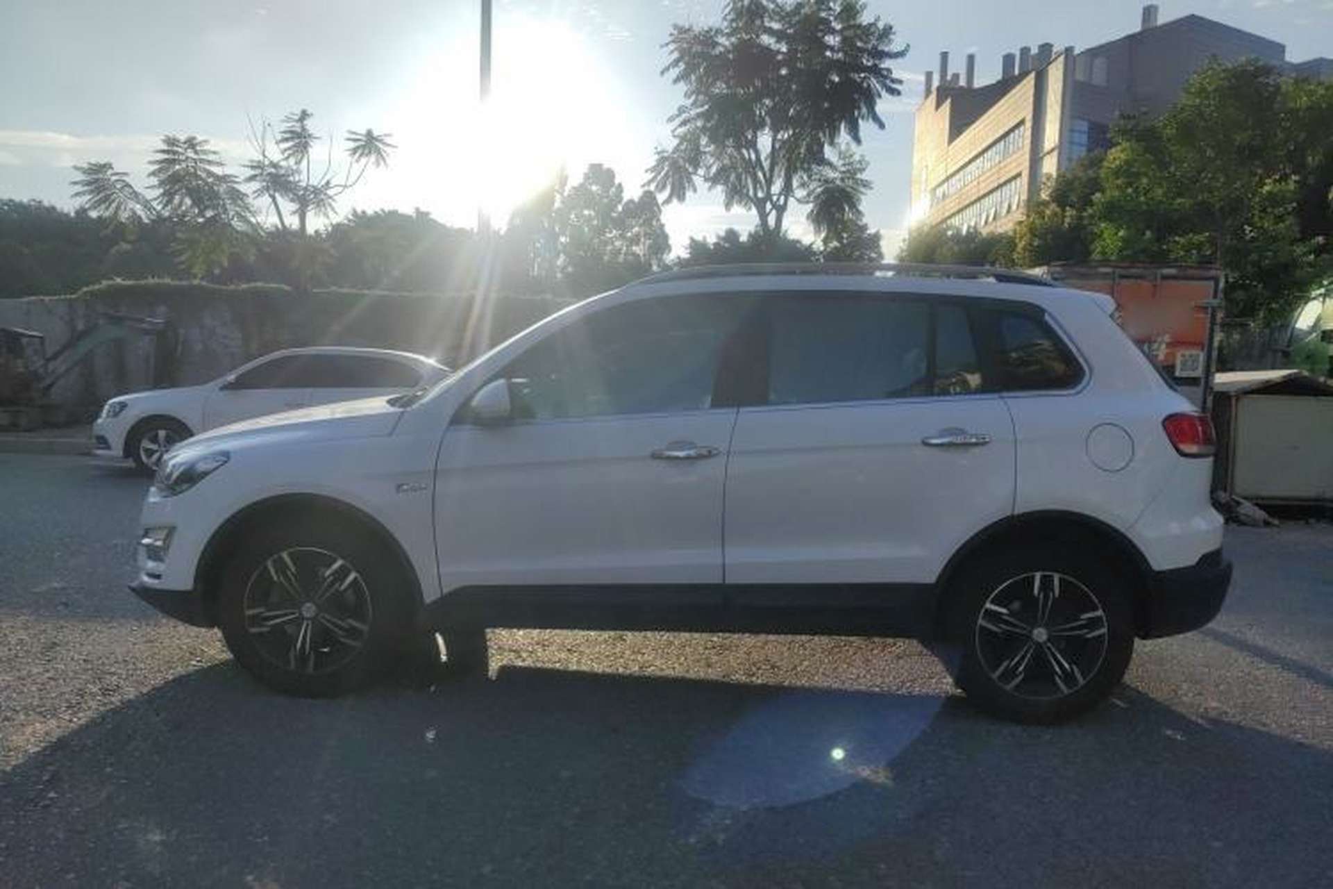 Used Zotye Domy X5 2017 Upgraded Model 1.5T CVT Landlord Edition Exterior 5
