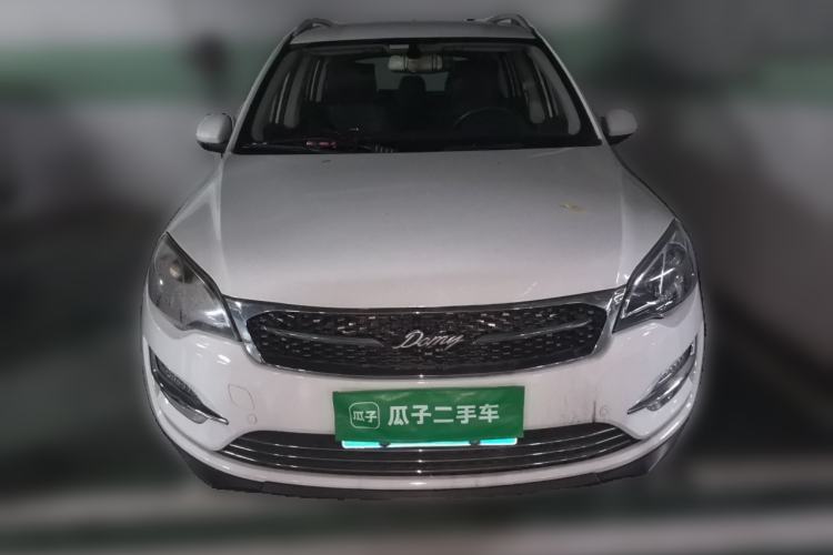 Used Zotye Domy X5 2017 Upgraded Model 1.5T Manual Luxury Edition Front