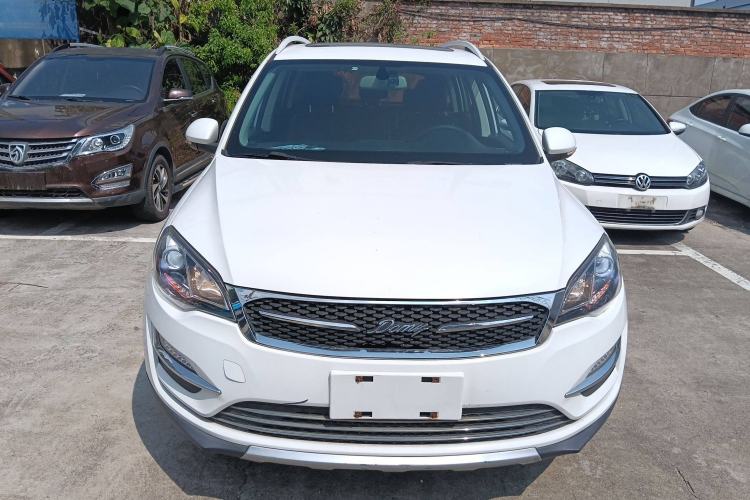 Used Zotye Domy X5 2017 Value Edition 1.6L Manual Fashion Model Front