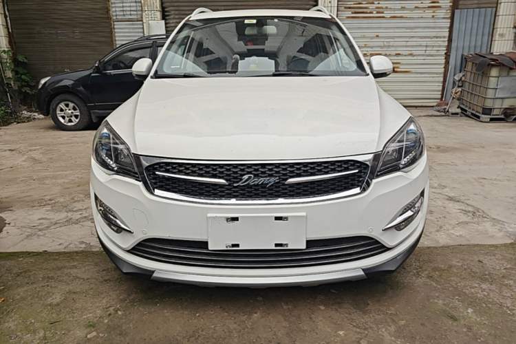 Used Zotye Domy X5 2017 Classic Edition 1.5T CVT Supreme Model Front