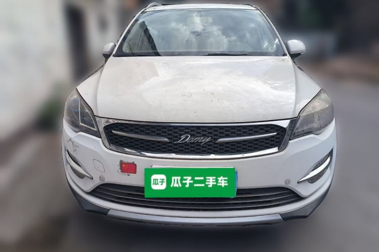 Used Zotye Domy X5 2017 Upgraded Model 1.5T Manual Luxury Edition Front