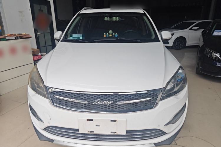 Used Zotye Domy X5 2017 Upgraded Model 1.5T Manual Luxury Edition Front