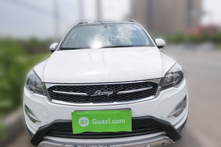 Used Zotye Domy X5 2017 Upgraded Model 1.5T Manual Supreme Edition Front