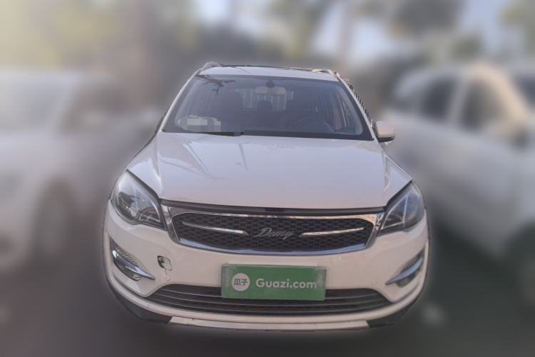 Used Zotye Domy X5 2017 Upgraded Model 1.5T Manual Luxury Version Front