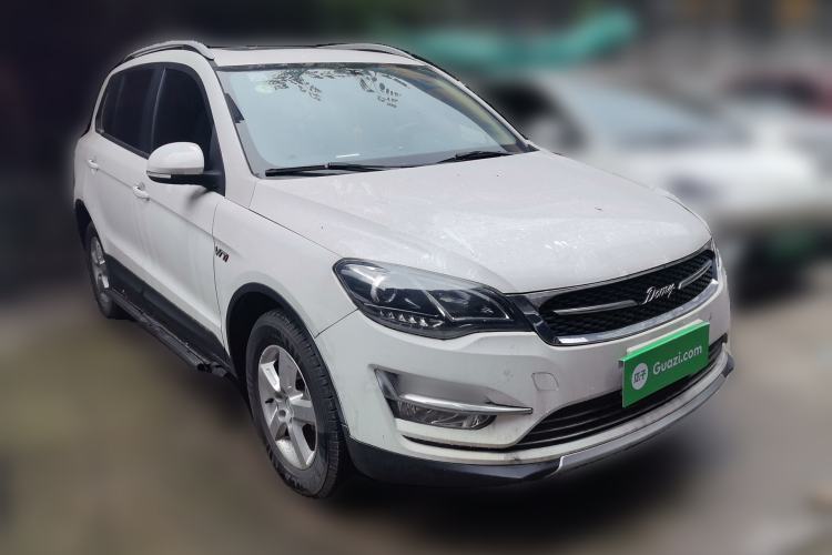 Used Zotye Domy X5 2017 Value Edition 1.6L Manual Fashion Model Front Right 45 Deg