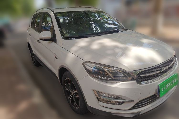 Used Zotye Domy X5 2017 Upgraded Model 1.5T CVT Landlord Edition Front Right 45 Deg
