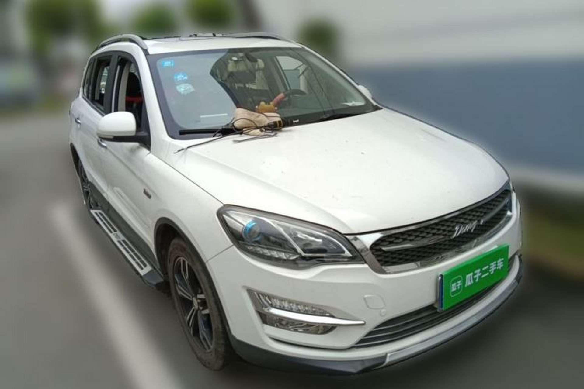 Used Zotye Domy X5 2017 Platinum Edition 1.5T Manual Luxury Model Front Right 45 Deg