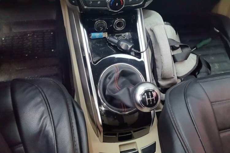 Used Zotye Domy X5 2017 Value Edition 1.6L Manual Fashion Model Gear Lever