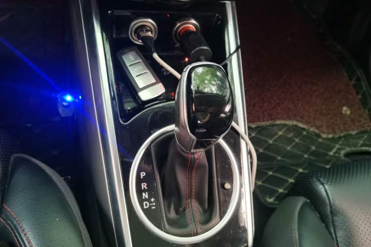 Used Zotye Domy X5 2017 Upgraded Model 1.5T CVT Landlord Edition Gear Lever