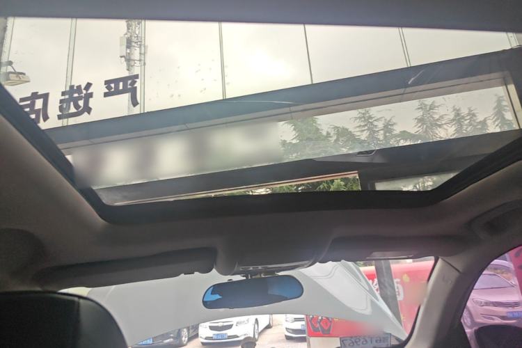 Used Zotye Domy X5 2017 Upgraded Model 1.5T Manual Luxury Edition Headliner