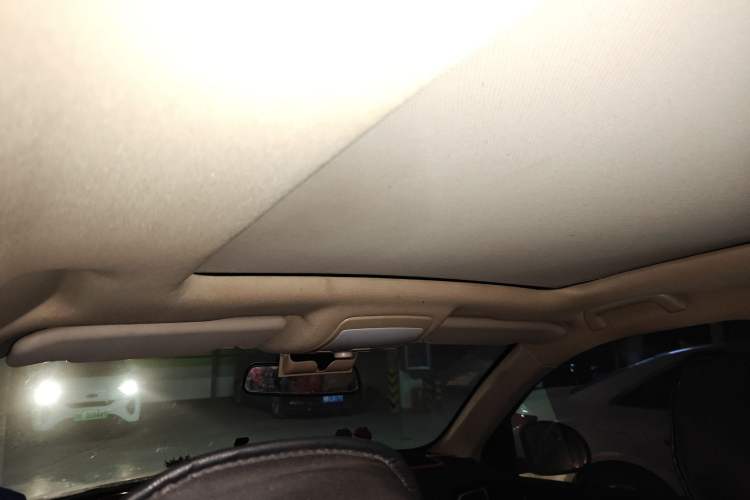 Used Zotye Domy X5 2017 Value Edition 1.6L Manual Fashion Model Headliner